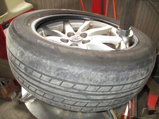 関市　タイヤ販売　ヨコハマ　ブルーアース　エコス　ES31　195/55R16　プレミオZRT260　トヨタ　185/65R15　155/65R14　195/65R15　175/65R14　安くて安心　岐阜県　関市　美濃市　岐阜市　土日祝営