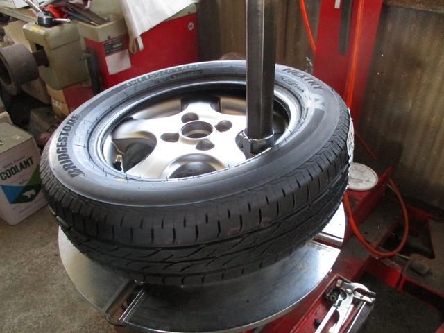 関市　タイヤ販売　ブリヂストン　155/65R13　ゼスト　JE1　JE2　ホンダ　185/65R15　155/65R14　195/65R15　175/65R14　安くて安心　岐阜県　関市　美濃市　岐阜市　土日祝営業　三品自動車工業