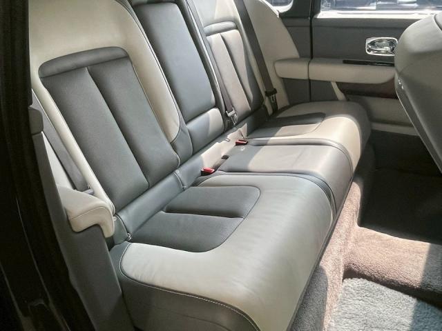 ロールスロイス　カリナン　内装ﾚｻﾞｰｺｰﾃｨﾝｸﾞ　ABA-689X