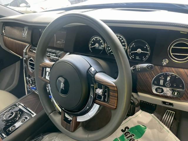 ロールスロイス　カリナン　内装ﾚｻﾞｰｺｰﾃｨﾝｸﾞ　ABA-689X