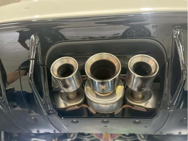 マフラー交換　ホンダ　シビック　タイプR　FL5　吸排気系パーツ取付