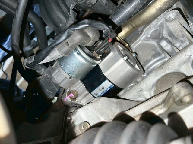 スターター交換 日産 キューブ BZ11 電装系修理