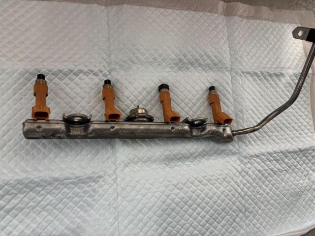 エンジン始動不良　かかりが悪い　インジェクタ交換　トヨタ　プロボックス　NCP160