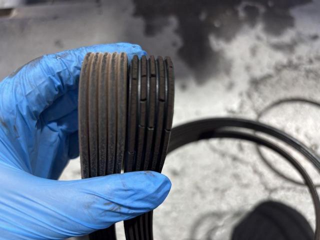 ベルト鳴き　キュルキュル音　ベルト交換　スズキ　エブリィ　DA64V