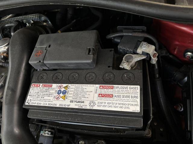 バッテリ交換　持ち込み部品　トヨタ　CｰHR　NGX10