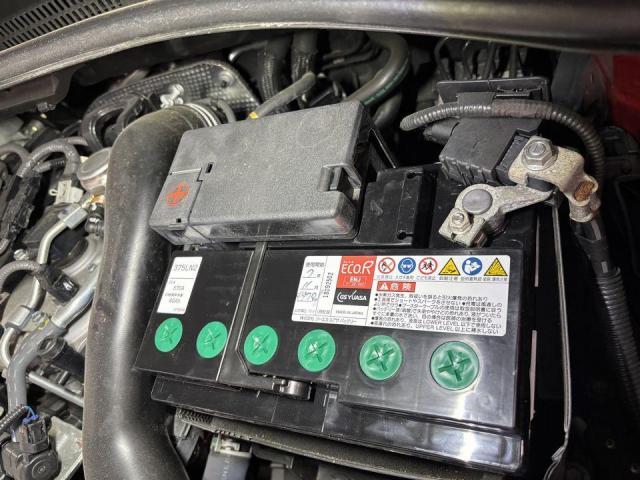 バッテリ交換　持ち込み部品　トヨタ　CｰHR　NGX10