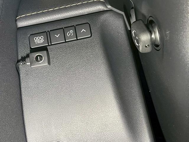 トヨタ　新型アルファード40系　TVキャンセラー取付