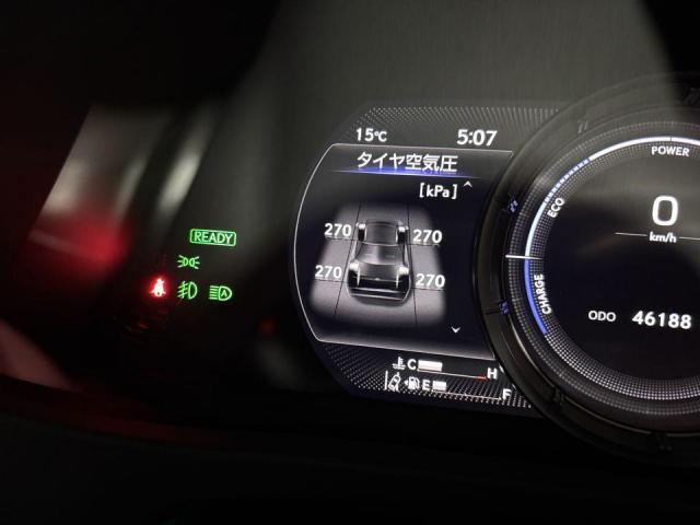 空気圧センサ交換　空気圧ID登録　TPMS　レクサス　UX250h　MZAH10