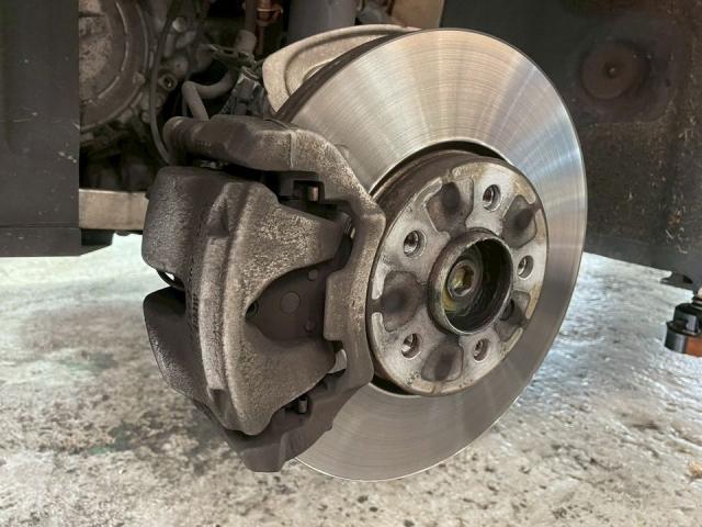 ＢＭＷ　２シリーズ　サスペンション・足回り修理・整備