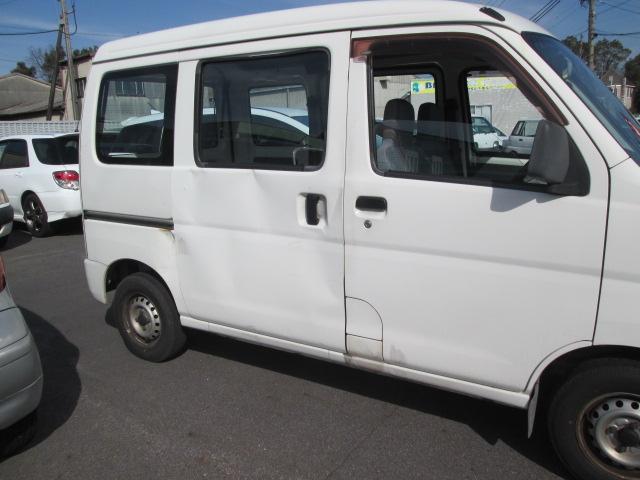 岡崎　豊田　安城　近く　ダイハツ　ハイゼット　右ドア　交換　事故保険　修理　鈑金　塗装　パーツ持込取付