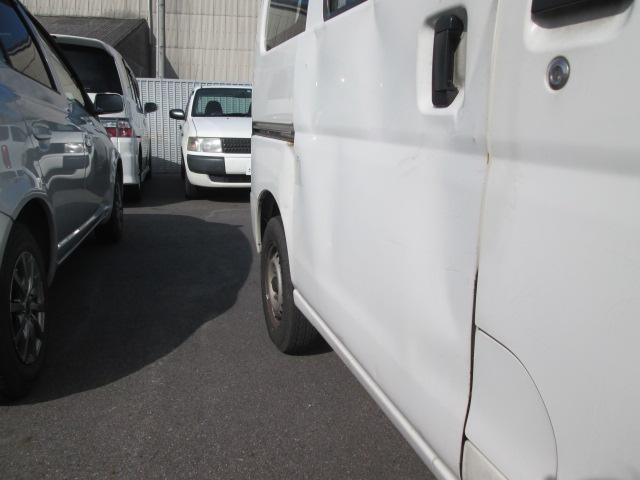 岡崎　豊田　安城　近く　ダイハツ　ハイゼット　右ドア　交換　事故保険　修理　鈑金　塗装　パーツ持込取付