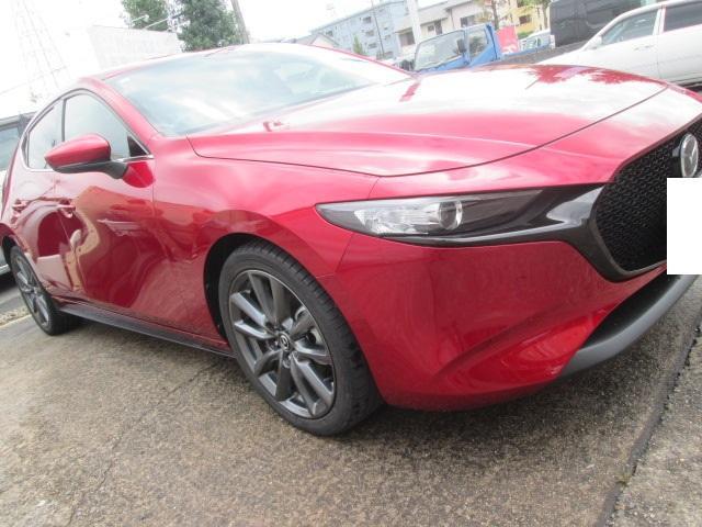 岡崎　豊田　安城　近く　マツダ　MAZDA3　マツダ3　フロントバンパー　フロントフェンダー　修理　鈑金　塗装　パーツ持込取付