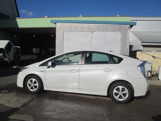 岡崎　豊田　安城　近く　トヨタ　プリウス　定期点検　オイル交換　タイヤローテーション　修理　パーツ持込取付　鈑金　塗装