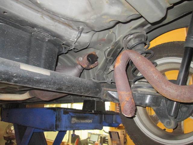 ダイハツ　ムーヴのマフラー交換を致しました。