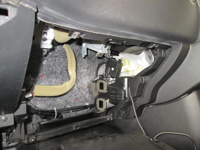 ニッサン　エクストレイルのブロアモーター交換を承りました