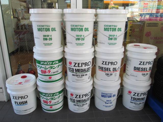 多種多様なエンジンオイルを取り揃えております！