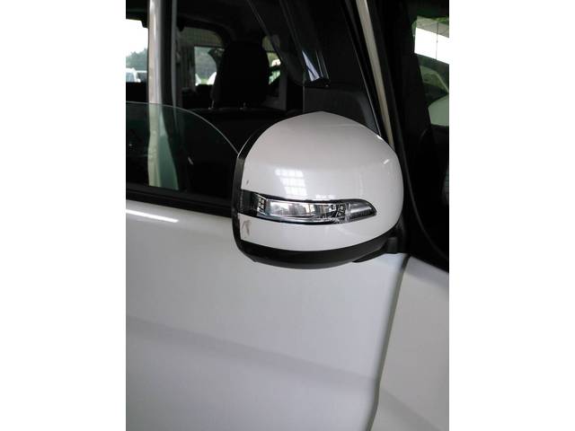 【三重県　鈴鹿市、亀山市で車の車検、修理、整備ならクラタ自販まで！】ダイハツ　タント　ドアミラー　交換！！