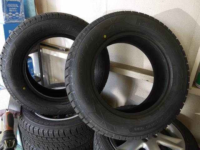 スタッドレスタイヤの取付けもお気軽にどうぞ☆