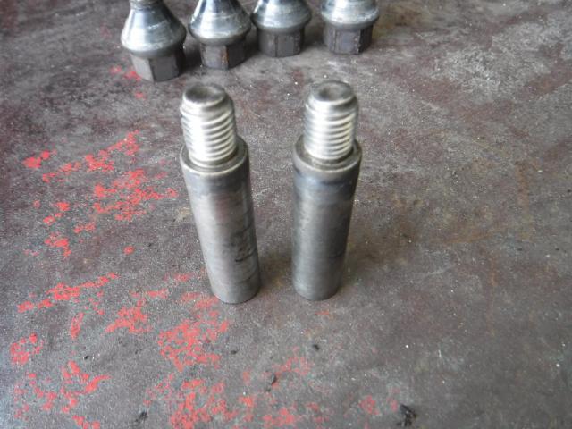 BMW　ミニ　クーパーS　パーツ持ち込み　交換　愛知県　あま市　海部郡　名古屋市　ミニ　ブレーキパッド交換　MINI　ブレーキパッド　警告灯　リセット　MINI　ブレーキパッド　低ダスト　MINI　ブレーキパッド　ディクセル　低ダスト　　