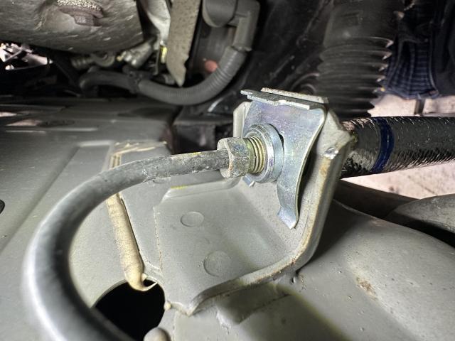 日産　スカイライン　CPV35　クラッチレリーズシリンダー　クラッチホース　クラッチオイル　交換