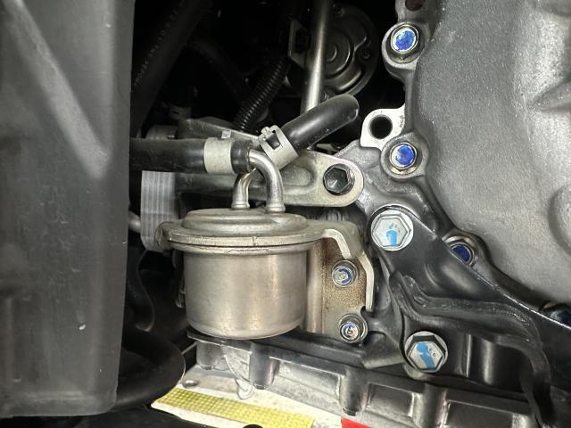 ニッサン エルグランド　5BA-PE52　タイヤ持込交換・CVTF交換