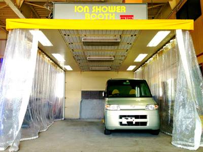 ＩＯＮ　ＳＨＯＷＥＲ　塗装ブース完備