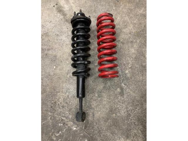 トヨタ FJクルーザー スプリング交換|グーネットピット トヨタ FJクルーザー スプリング交換|グーネットピット