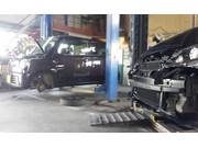 板金修理がメインです。きれいに丁寧に仕上げます。保険を使った修理、板金お任せください！