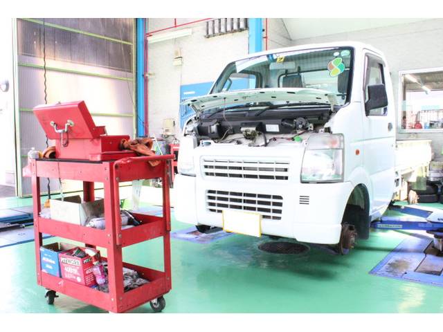 車検整備だけではなく、メンテンスや板金などもご用命下さい！