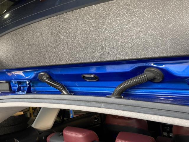 スバル レヴォーグ 持ち込み社外テール交換 
名古屋市 天白区