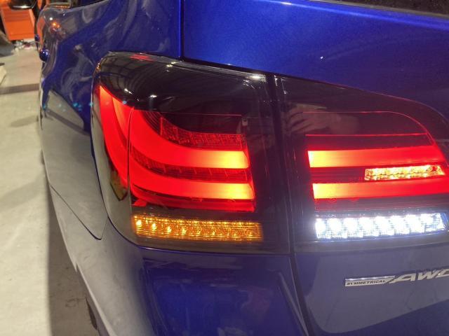 スバル レヴォーグ 持ち込み社外テール交換 
名古屋市 天白区