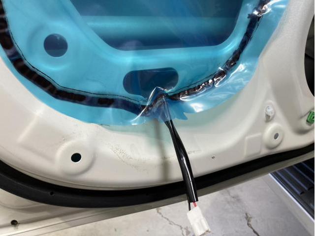 トヨタ　ランドクルーザープラド　持込カーテシランプ取付
名古屋市　天白区