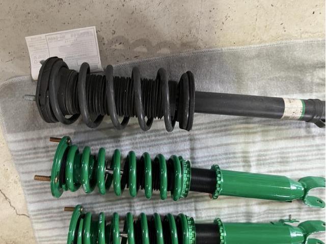 トヨタ クラウンハイブリッド 持ち込み車高調取り付け
名古屋市 天白区