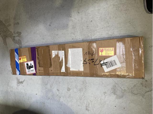 ランドローバー ディフェンダー 持ち込みグリル交換
名古屋市 天白区