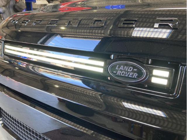 ランドローバー ディフェンダー 持ち込みグリル交換
名古屋市 天白区