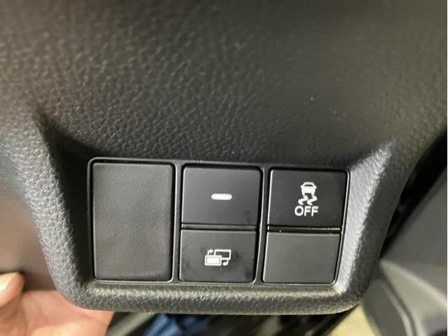 ホンダ　シビックハイブリッド　持込みＴＶキャンセラー取り付け
名古屋市　天白区