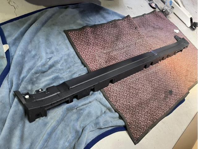 ディフェンダー　持ち込みサイドステップ取付
名古屋市　天白区