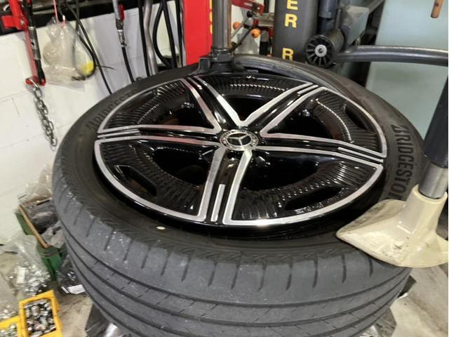 メルセデス　ベンツ　ＥＱＥ　持込タイヤ交換
名古屋市　天白区