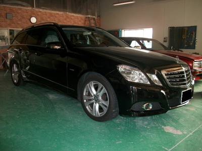 輸入車の塗装、板金も多くご利用あり！