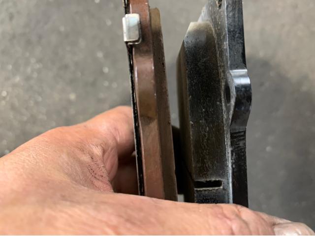 トヨタ ハイラックスサーフフロントブレーキパッド交換|グー トヨタ ハイラックスサーフフロントブレーキパッド交換|グー