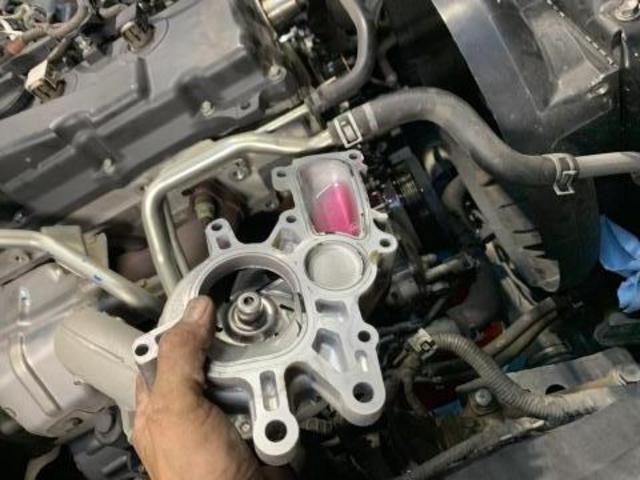 トヨタ　トヨエース　ウォーターポンプ交換