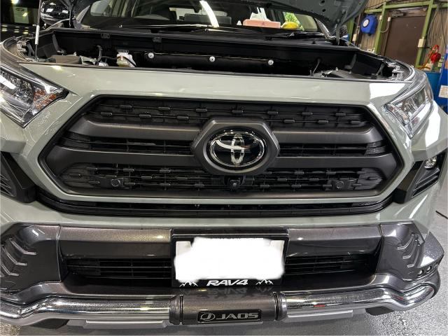 トヨタ　ＲＡＶ４　持ち込み　タコマ風　フロントグリル　取り付け　名古屋市中川区　知多市　高浜市