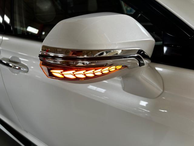 クラウンハイブリッド　持ち込み　ドアミラーウインカー交換　名古屋市中川区　三重県　桑名市　四日市市