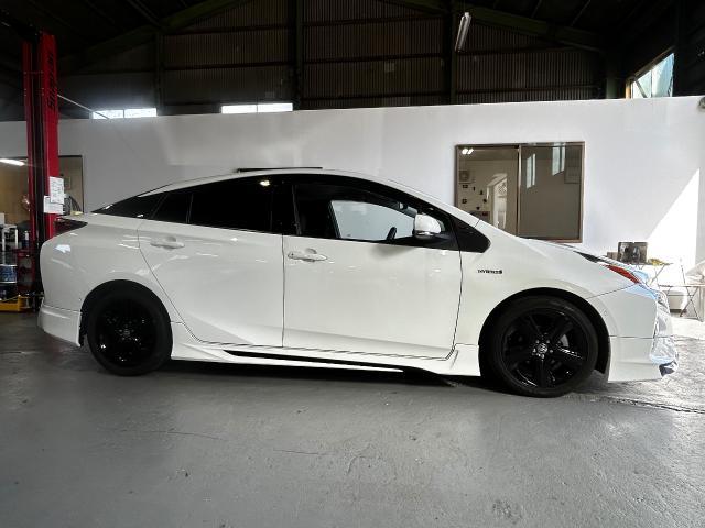 プリウス　モデリスタ　エアロ　取り付け　名古屋市中川区　名古屋市中村区　海部郡大治町