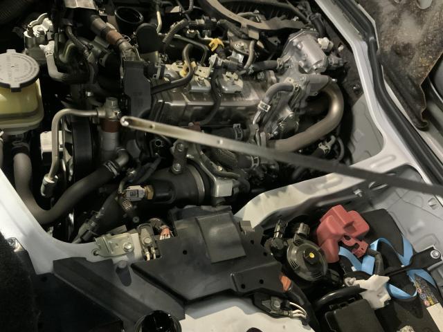 トヨタ　200系ハイエースバン　ディーゼル車用(オイル交換) 名古屋市中川区　名古屋市中村区　日進市