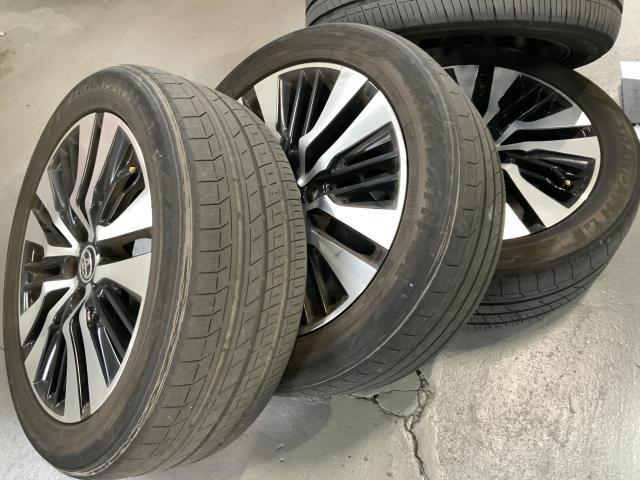 トヨタ ヴェルファイア ホイール・タイヤ交換 名古屋市中川区 名古屋市南区 北名古屋市