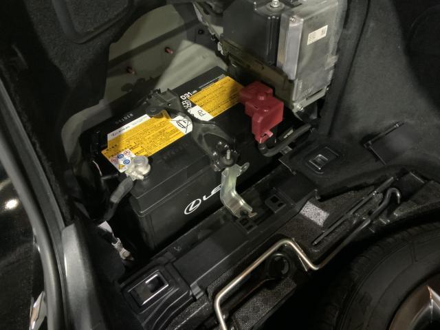レクサス　ＬＳ　バッテリー交換　名古屋市中川区　名古屋市千種区　瀬戸市
