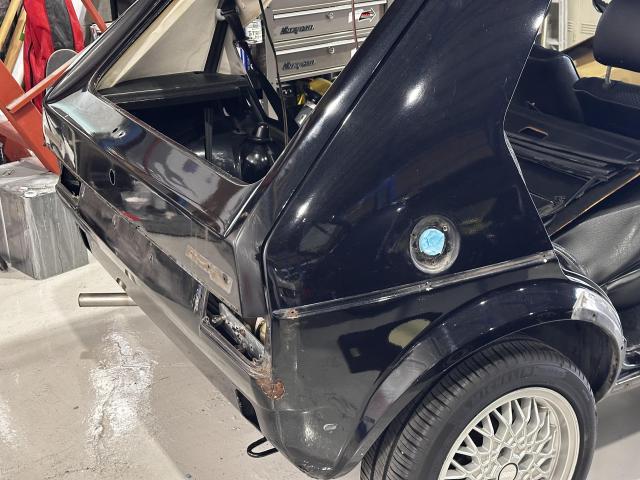【板金・塗装】1979 フォルクスワーゲン ゴルフ1　塗装前バラシ作業
