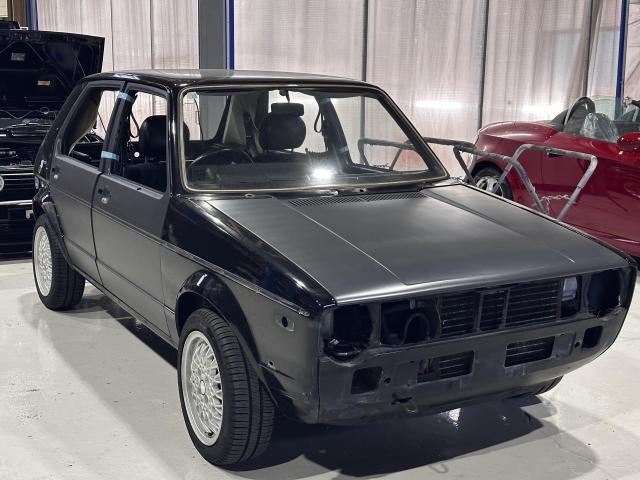 【板金・塗装】1979 フォルクスワーゲン ゴルフ1 サフ塗装