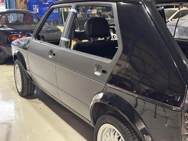 【板金・塗装】1979 フォルクスワーゲン ゴルフ1 サフ塗装